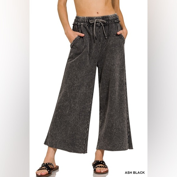 #185 New! Acid Wash Cotton Cropped Sweats - Picture 2 of 3